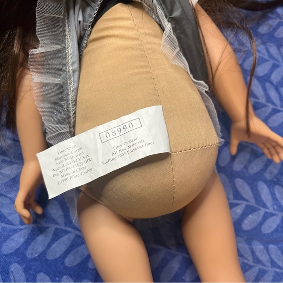 1996 18” Fibre-Craft Doll Brown Hair Brown Eyes Fancy Dress Pink Lipstick - Picture 8 of 10